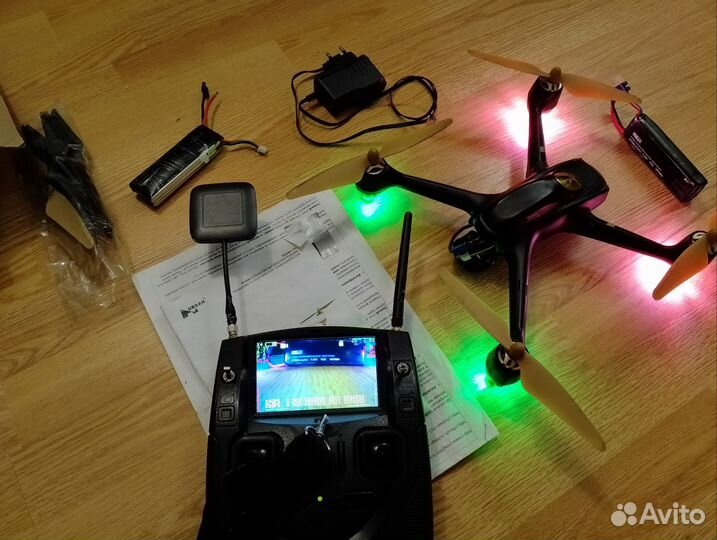 Квадрокоптер hubsan h501s