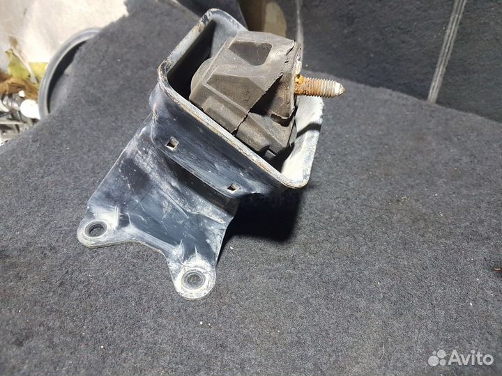 Подушка двигателя ford transit 2.4