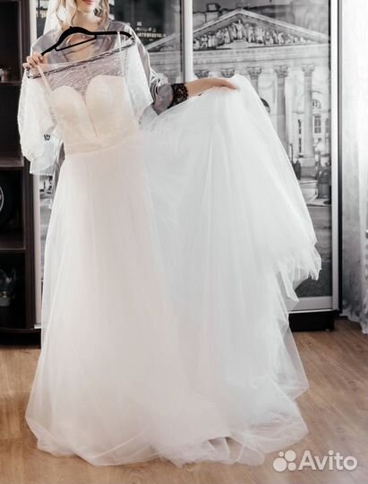 Свадебное платье 42