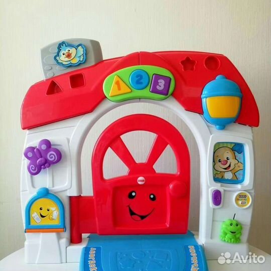 Развивающий центр дом fisher price смейся и учись