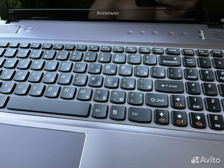 Ноутбук lenovo Idea Pad Y570 i3