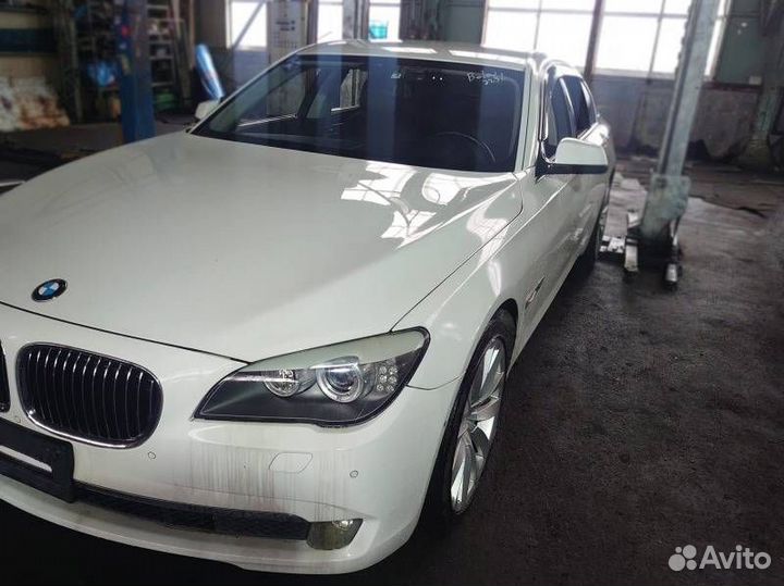 Разбор Bmw 7-Series F01 N63B44A 2010