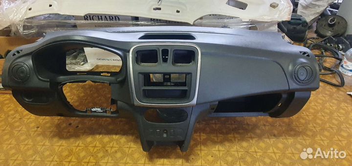 Панель (торпеда) Renault logan, sandero 2 логан 2