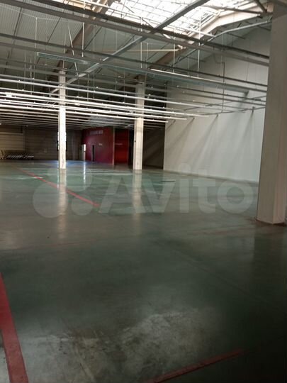 Торговая площадь, 2500 м²