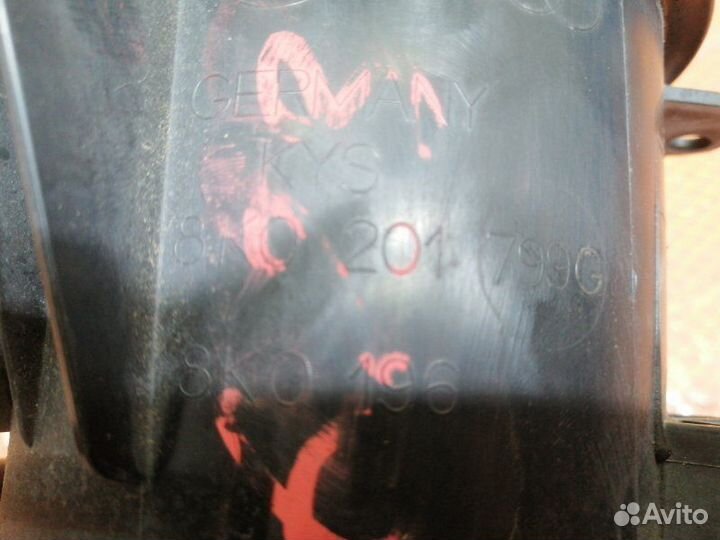 Абсорбер Audi Q5 I 8R cdnc 2012