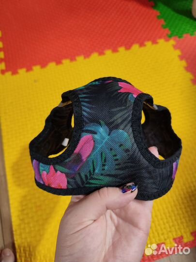 Шлейка для маленькой собаки и поводок рулетка