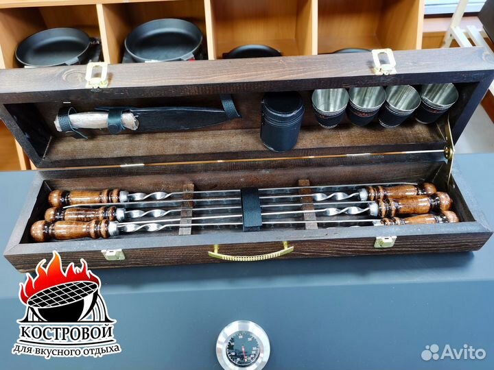 Подарочный набор в деревянной коробке 