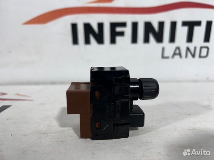 Блок управления зеркалами Nissan Murano Z51