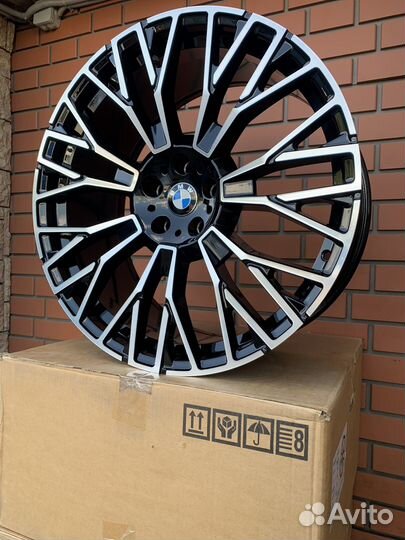 Разноширокие диски R22 BMW X7 X6 X5(G05)