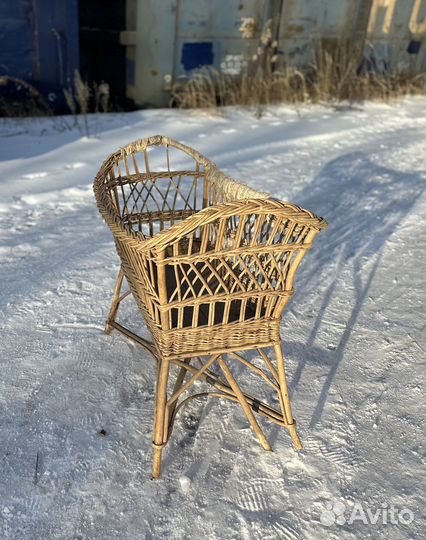 Детская кроватка плетёная