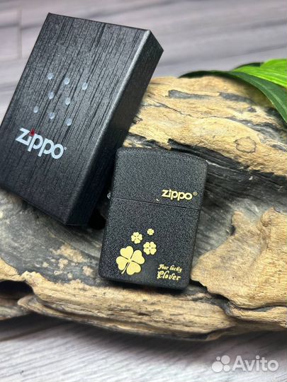 Зажигалка бензиновая Zippo 