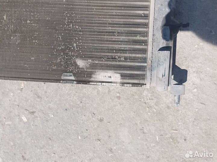 Радиатор охлаждения двигателя Opel astra g