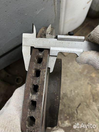 Тормозные диски передние Nissan Patrol Y 62