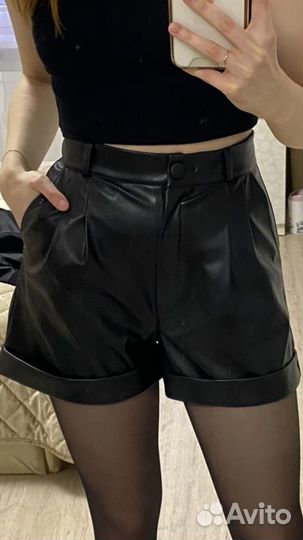 Кожаные шорты