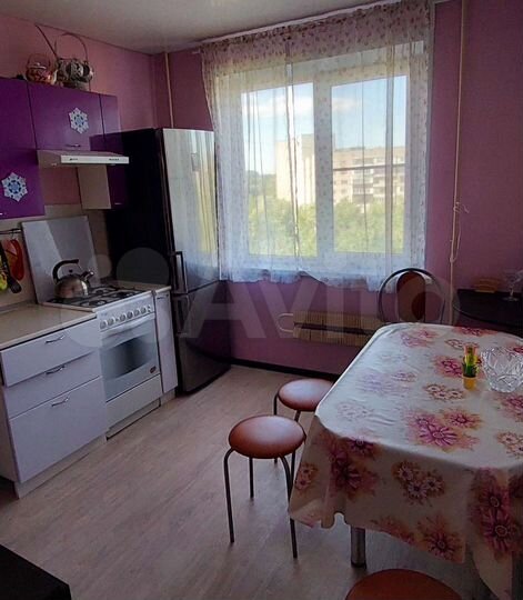 3-к. квартира, 84 м², 8/10 эт.