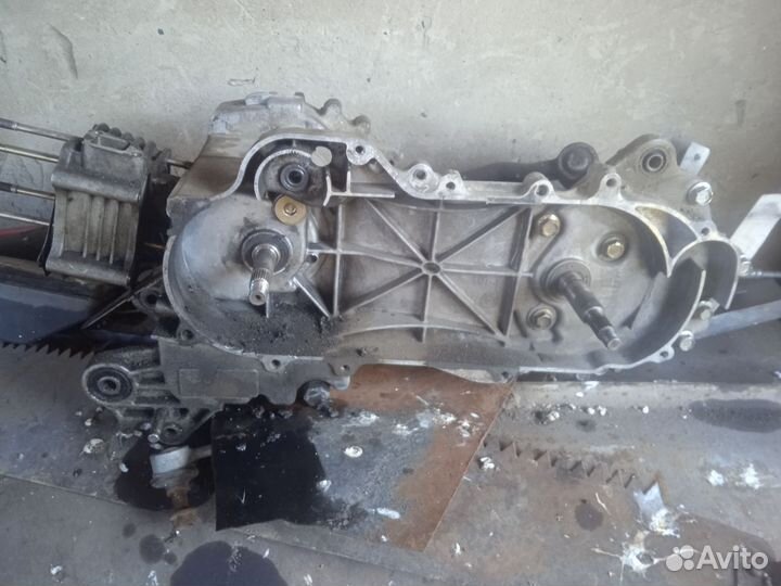 Запчасти на скутер 139 qmb