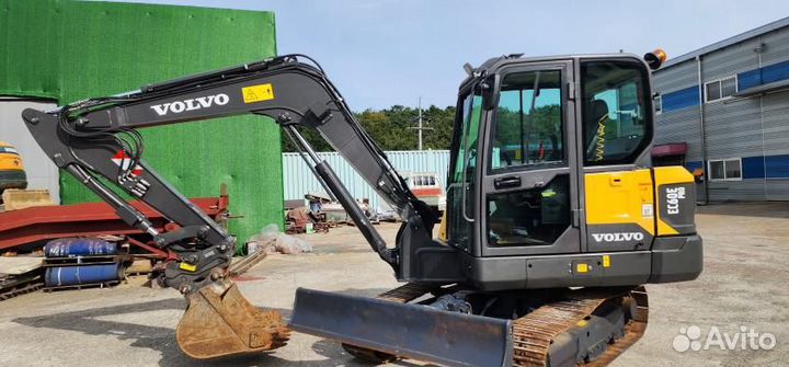 Мини-экскаватор Volvo EC 55, 2022