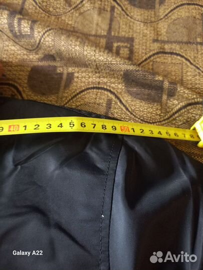 Продам новый бомбер 54р