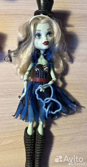 Кукла монстер хай