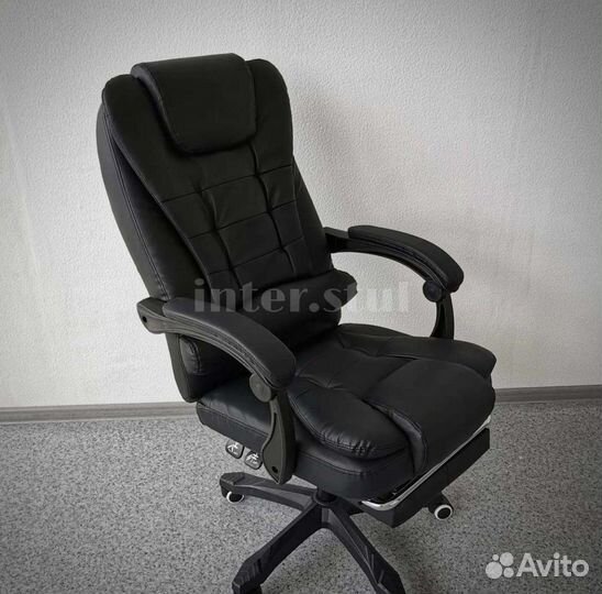 Офисное кресло руководителя Boss