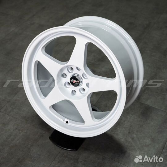 EVO 5-Spoke 17x8 4x114.3 White