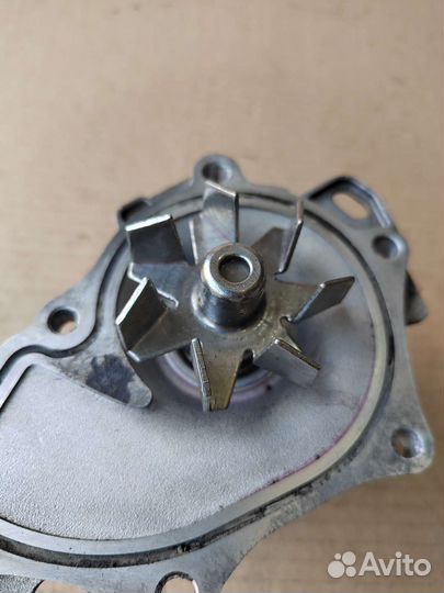 Водяной насос 2.0 1AZ Toyota Avensis 2 T250