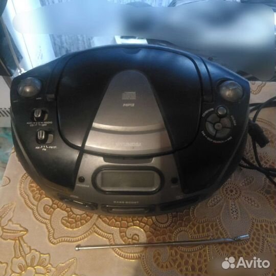 Магнитофон hyundai