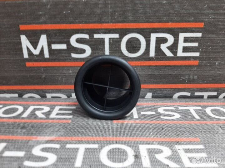 Дефлектор воздушный передний левый Bmw 5-Series