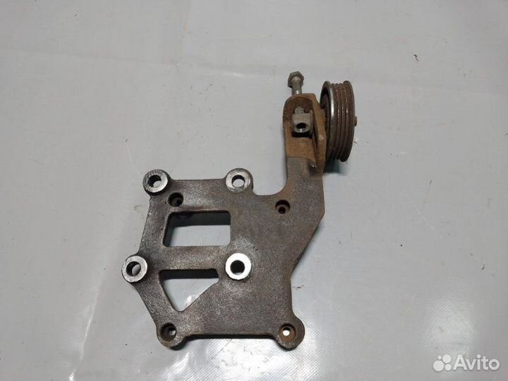 Кронштейн компрессора кондиционера