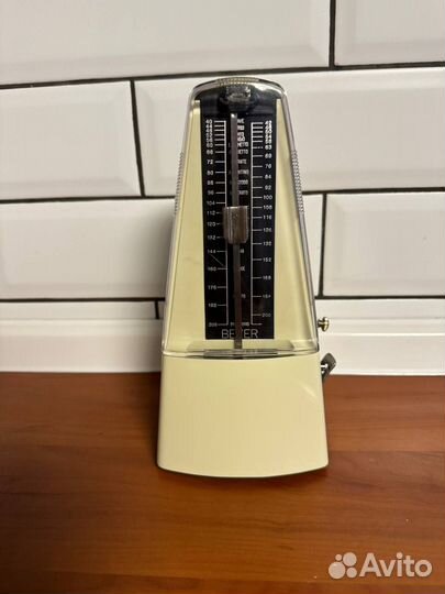 Метроном механический Beyer