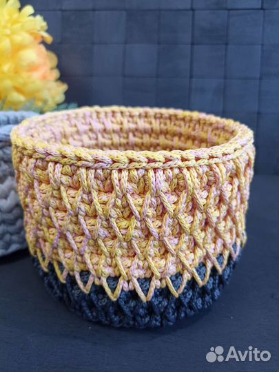 Корзина вязаная. Подарок женщине