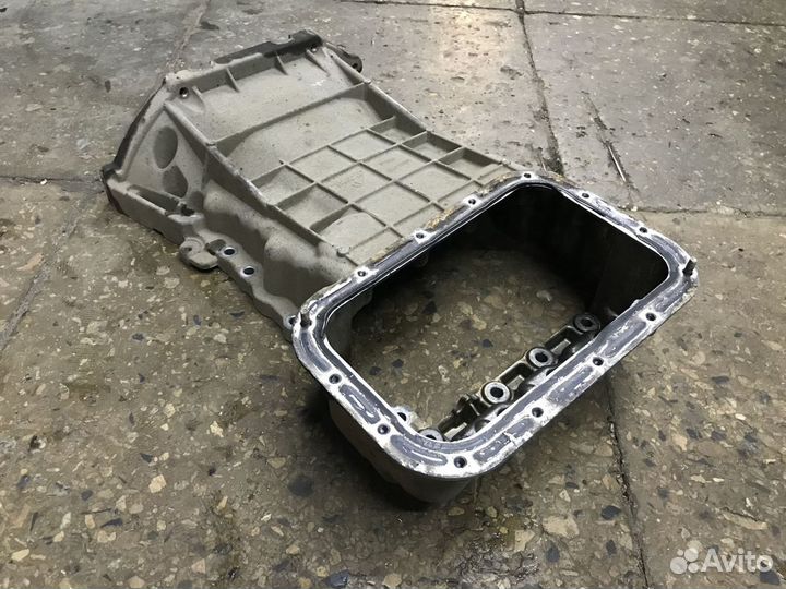 Поддон верхняя часть Dodge Challenger 3.6 ERB