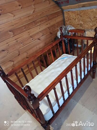 Детская кроватка