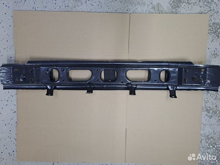 Усилитель переднего бампера балка стал