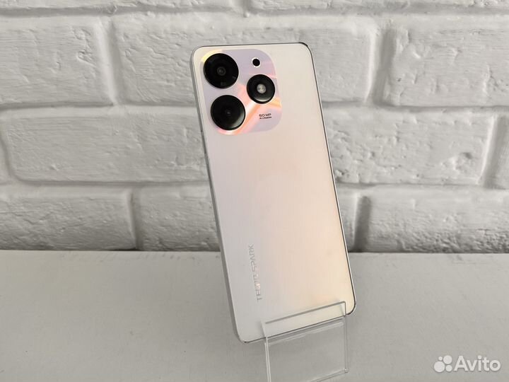 TECNO Spark 10 Pro, 8/128 ГБ