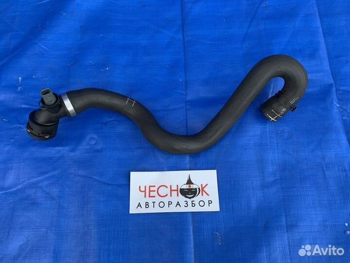 Шланг патрубок системы охлаждения Touareg 4.2 BAR