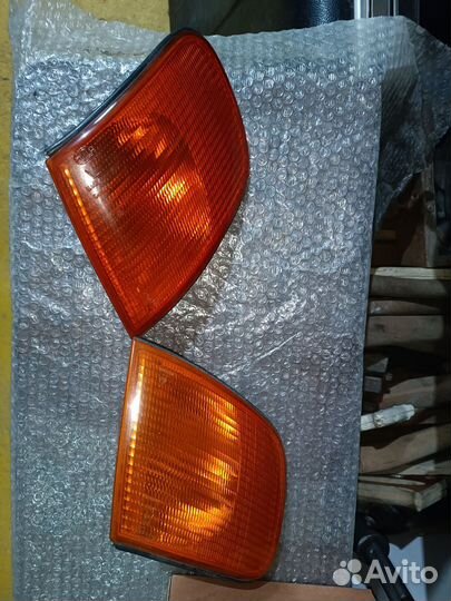 Поворотники правый, левый на Ауди 100 C4