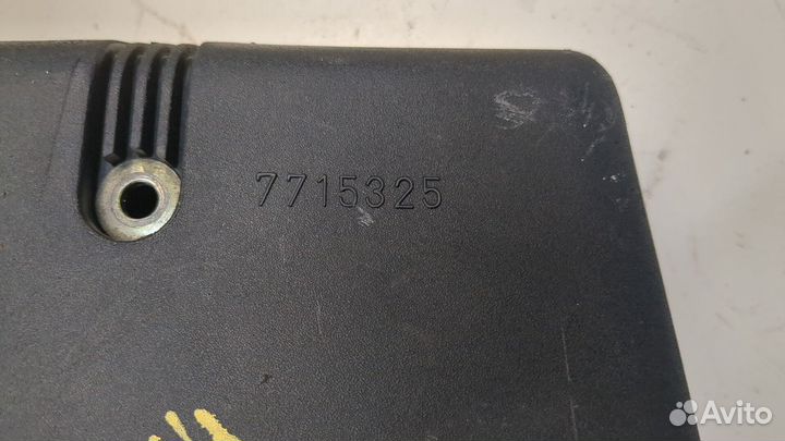 Корпус воздушного фильтра Fiat Punto, 1998