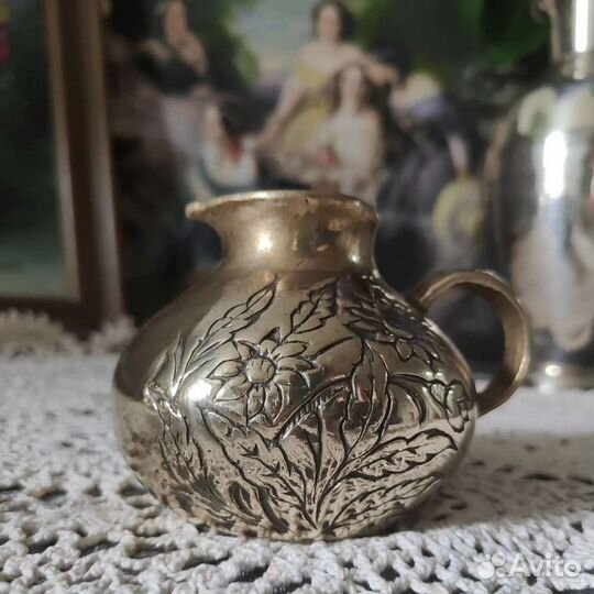 Кувшин латунь