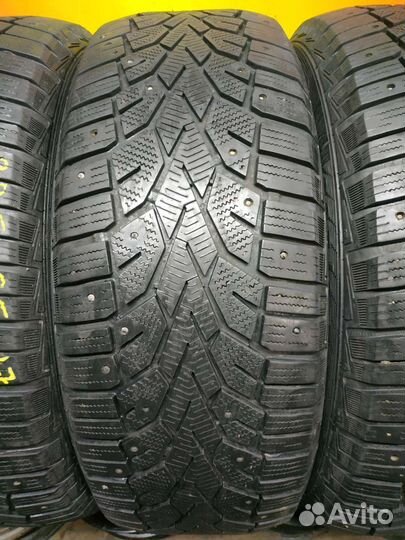 Gislaved NordFrost 100 SUV 235/65 R17 108T