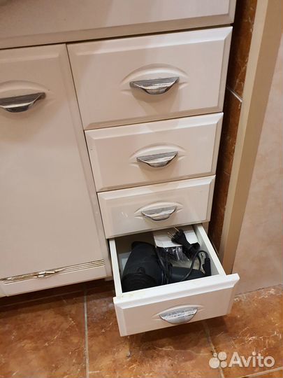 Раковина 85 см с тумбой +Смеситель Grohe хром бу