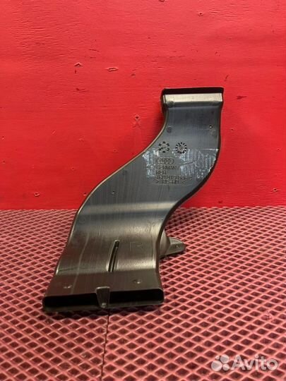 Воздуховод задний правый Audi A8 D4 cdda 2012