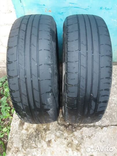 Roadstone Classe Premiere CP672 215/65 R16 98H