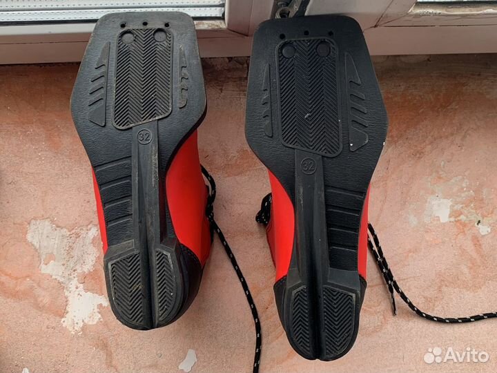 Лыжные ботинки