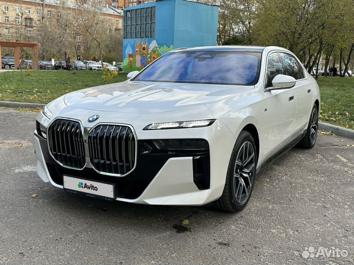 BMW 7 серия 3.0 AT, 2022, 6 500 км