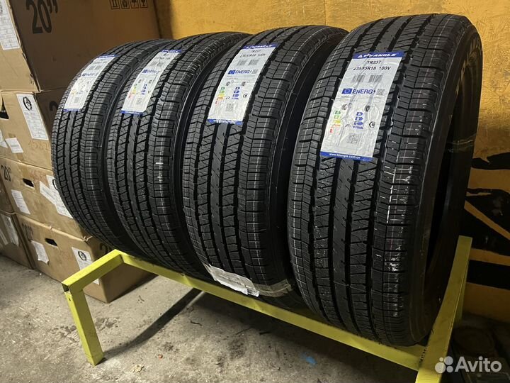 Triangle TR257 235/55 R18