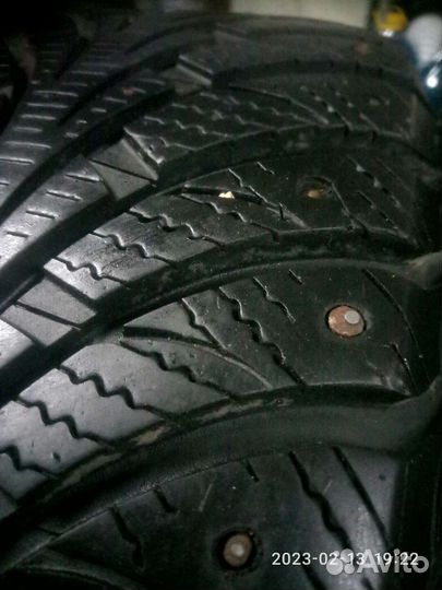 Goodyear UltraGrip Extreme 195/60 R15 88T