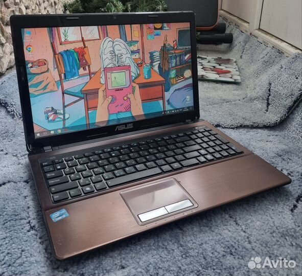 Игровой ноутбук asus i3/GT520MX/озу8гб