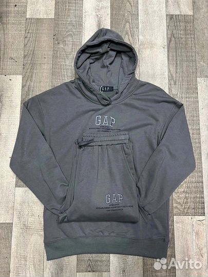 Спортивный костюм Gap