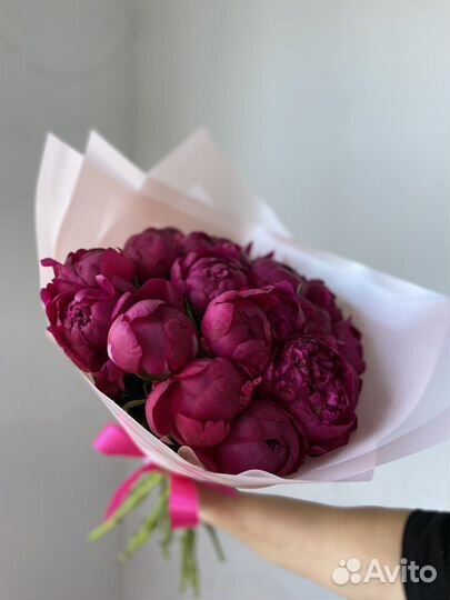 Букет с садовыми пионами